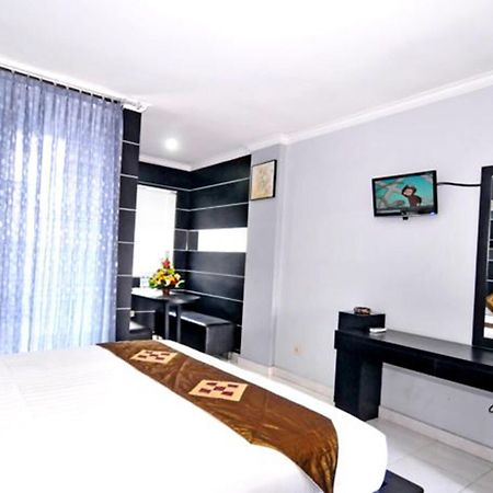 Arya Hotel & Spa 꾸따 외부 사진
