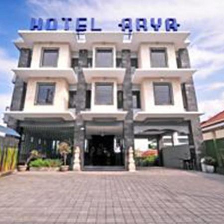 Arya Hotel & Spa 꾸따 외부 사진