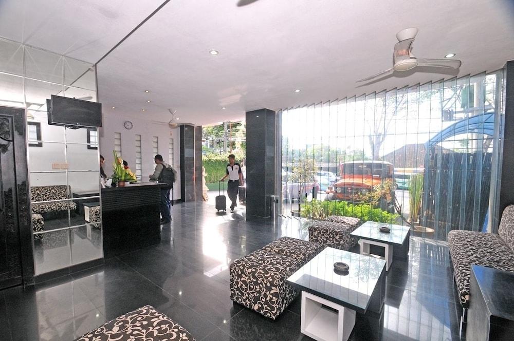 Arya Hotel & Spa 꾸따 외부 사진